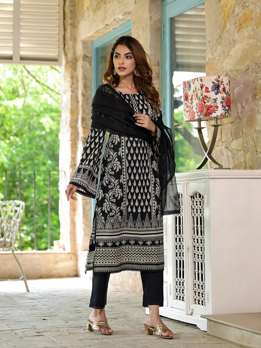 Jashvi Black Cotton Straight Fit Knee Long Kurta Set for Women