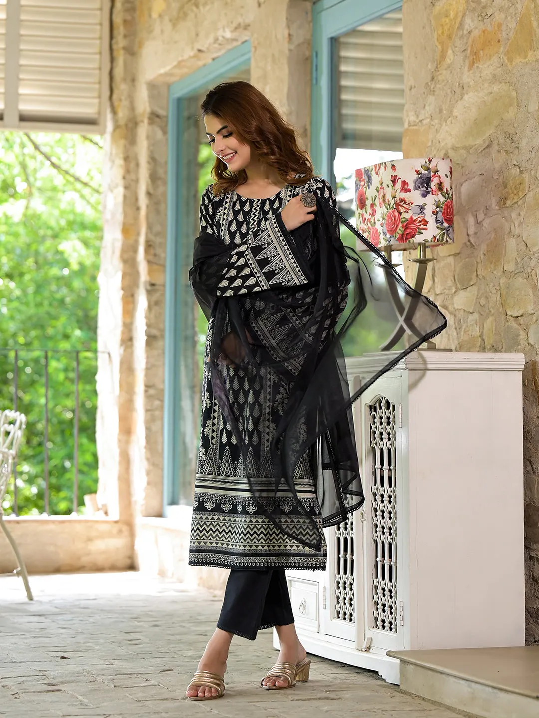 Jashvi Black Cotton Straight Fit Knee Long Kurta Set for Women