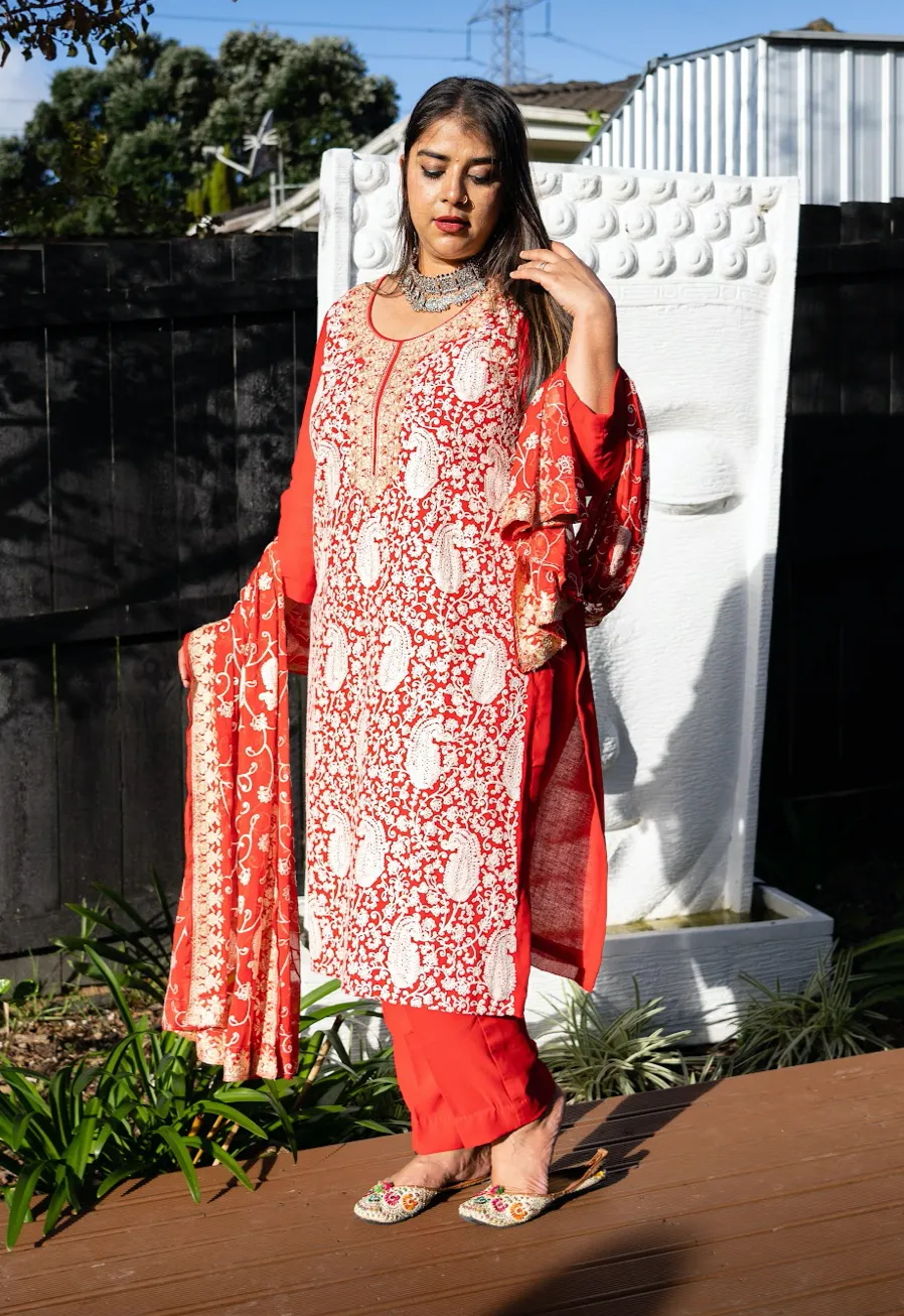 Red Embroidered Aari Work Kurta Pant Set- Georgette