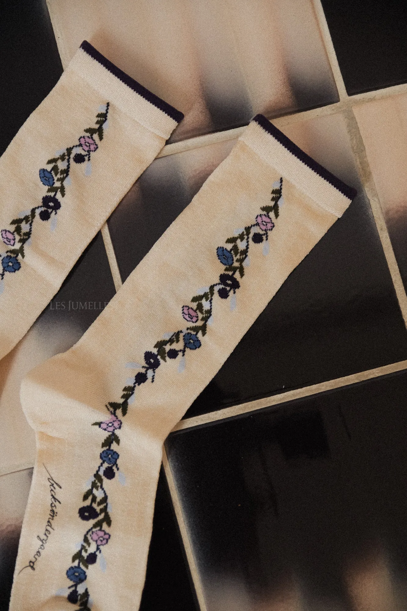 Wintery Visca sock birch white
