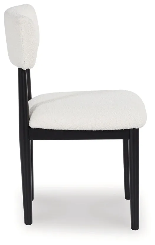 Xandrum Dining UPH Side Chair (2/CN)