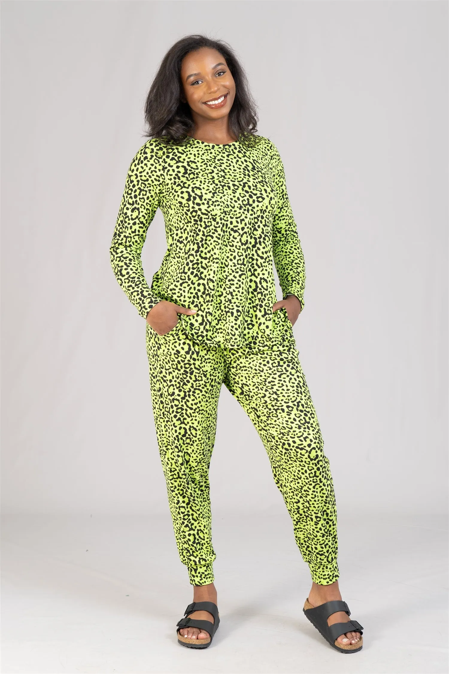 Zenana MT57035 Animal Print 2pc Pant Set