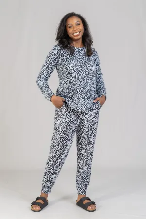 Zenana MT57035 Animal Print 2pc Pant Set